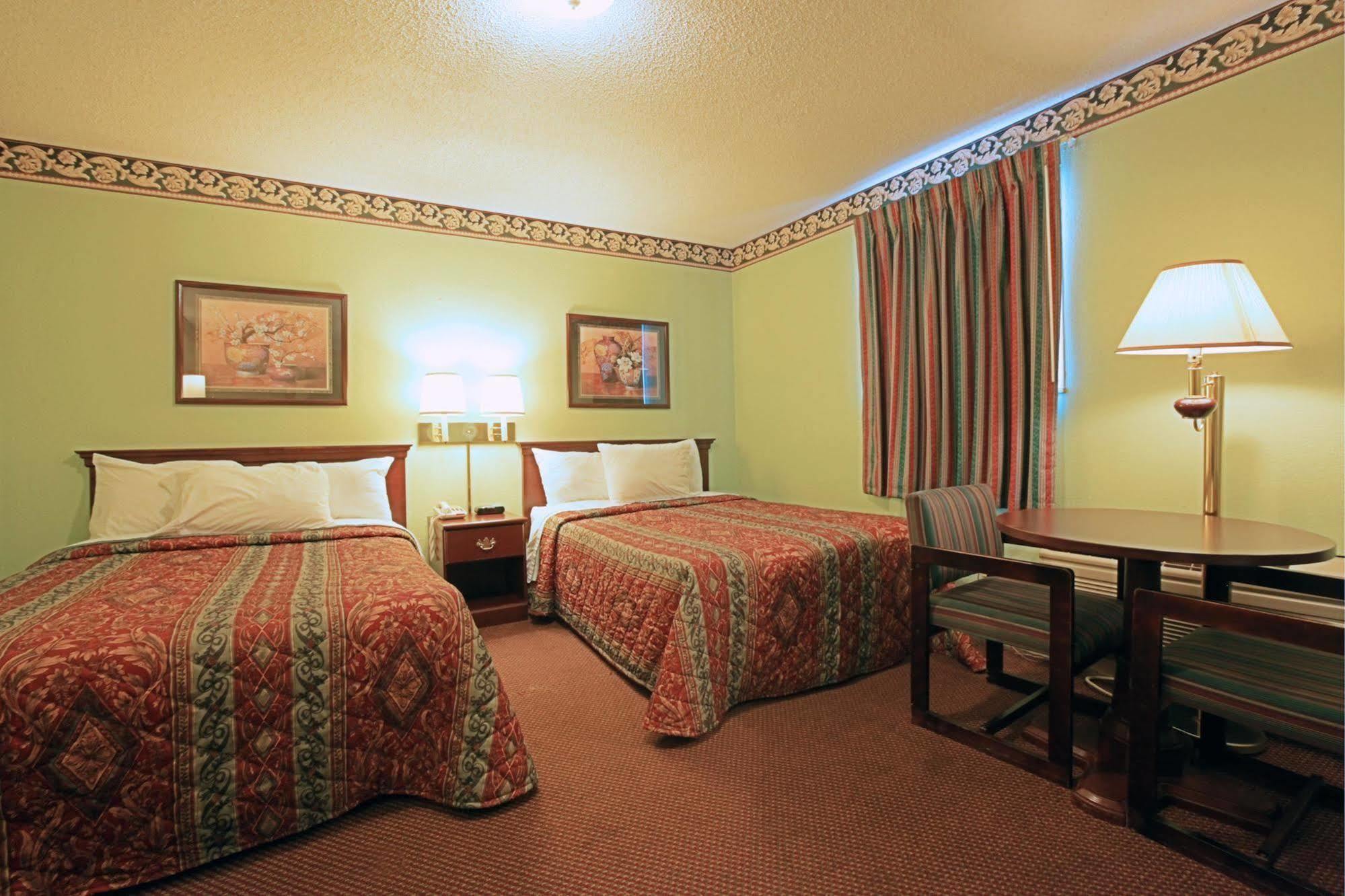 Regency Inn Fayetteville 客房 照片