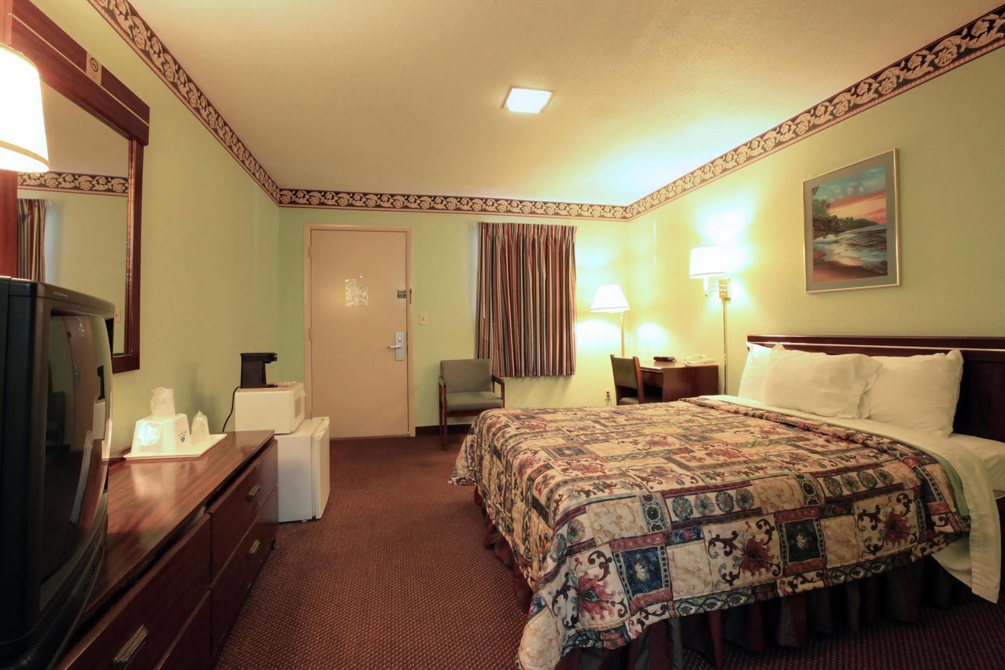 Regency Inn Fayetteville 客房 照片